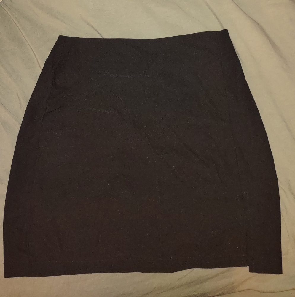 High waisted black midi skirt